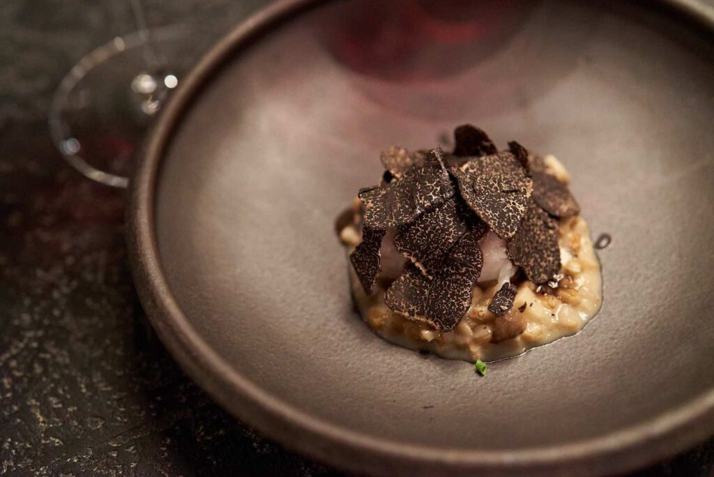 Kue with Seasonal Mushroom and Black truffle